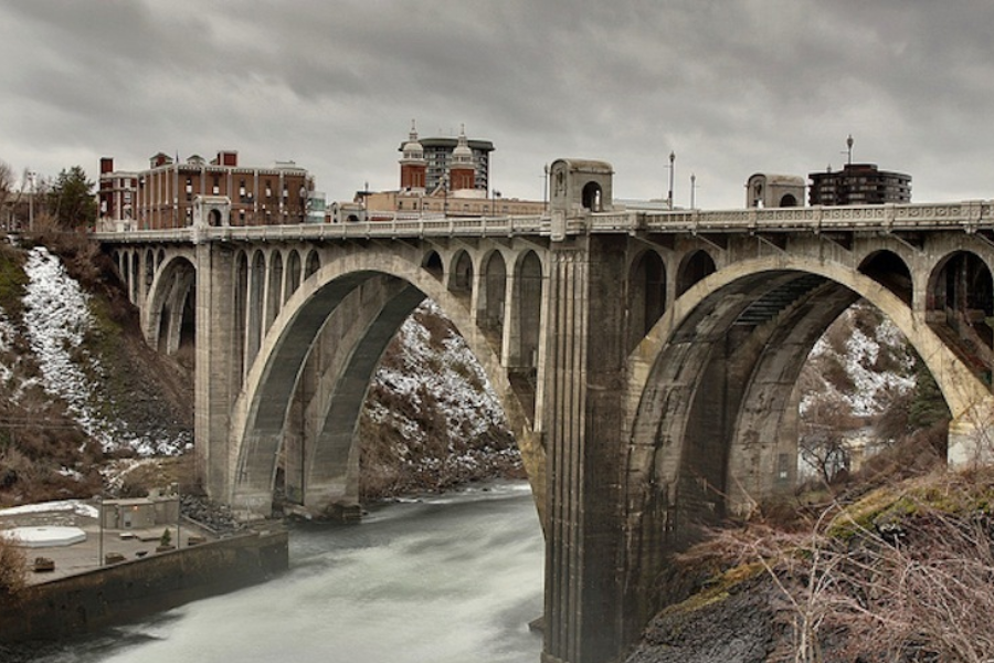 spokane monroe street bridge suicides